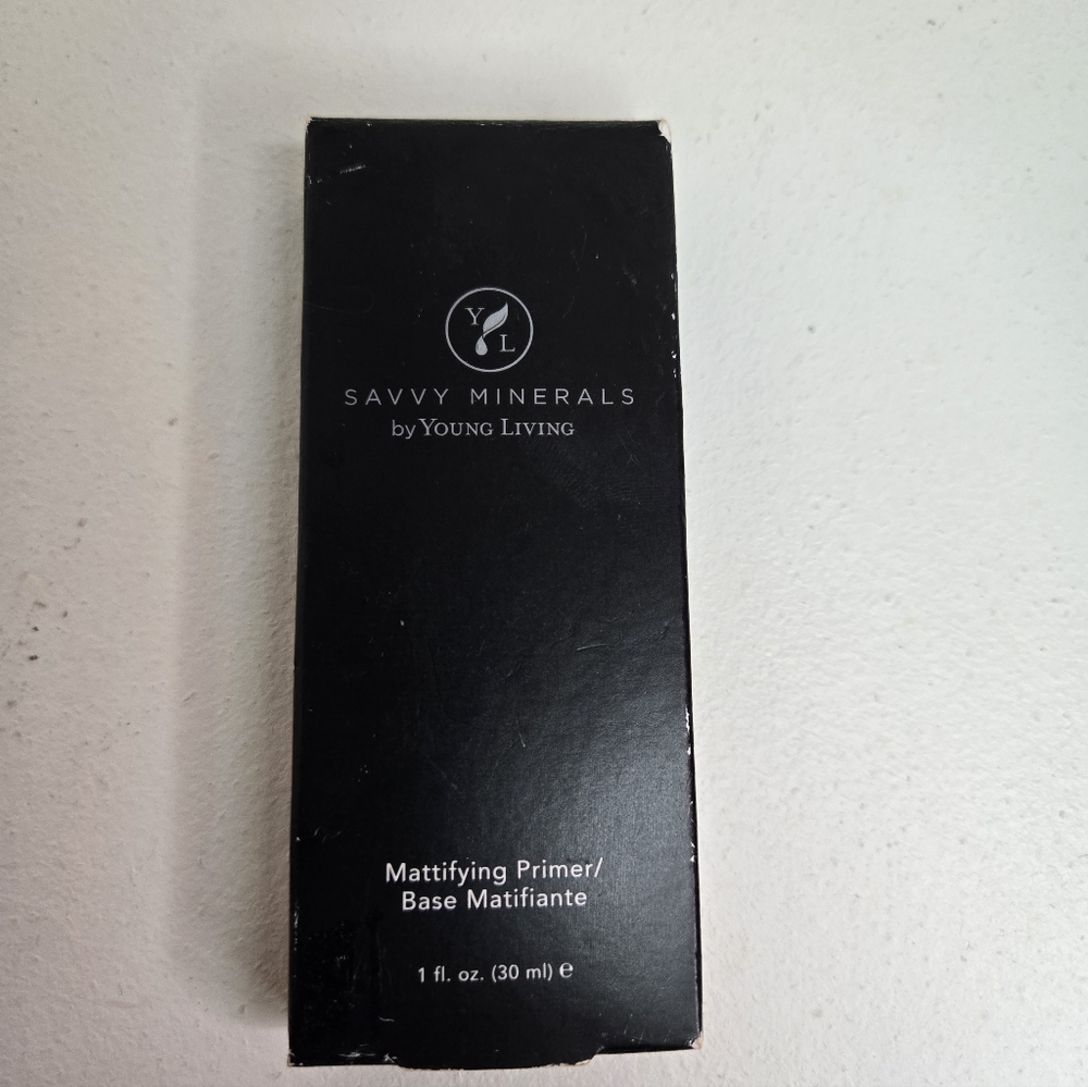 Savvy Minerals Mattifying Primer 13 EACH - Picture 3 of 3